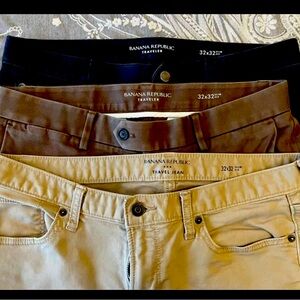 THREE PAIRS Banana Republic Travelers/Traveler Jeans 32x32